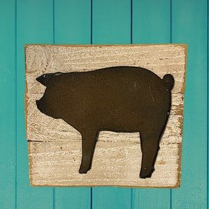 Pig farmhouse decor